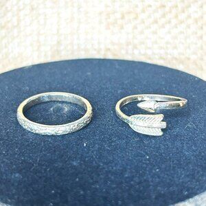 Set of 2 Gold Rings-Solid Hammered Metal and Arrow-Size 8.5